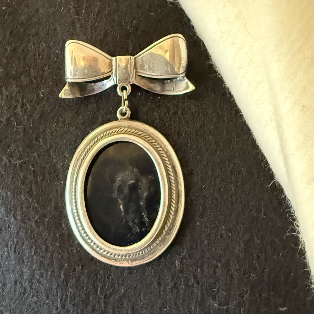 Vintage Sterling Silver Bow Locket Brooch,925